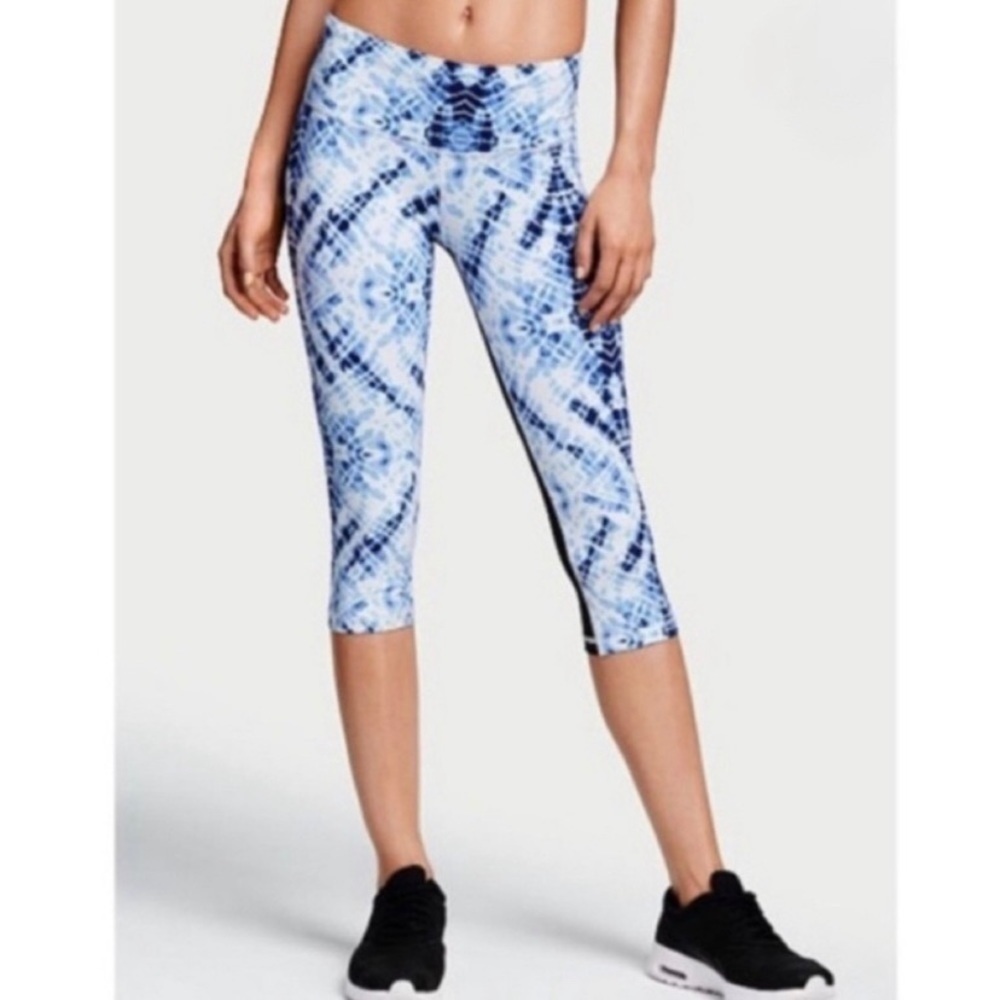 Victoria’s Secret NWT Knockout Crop Leggings Tie Dye Blue & Black Size Small